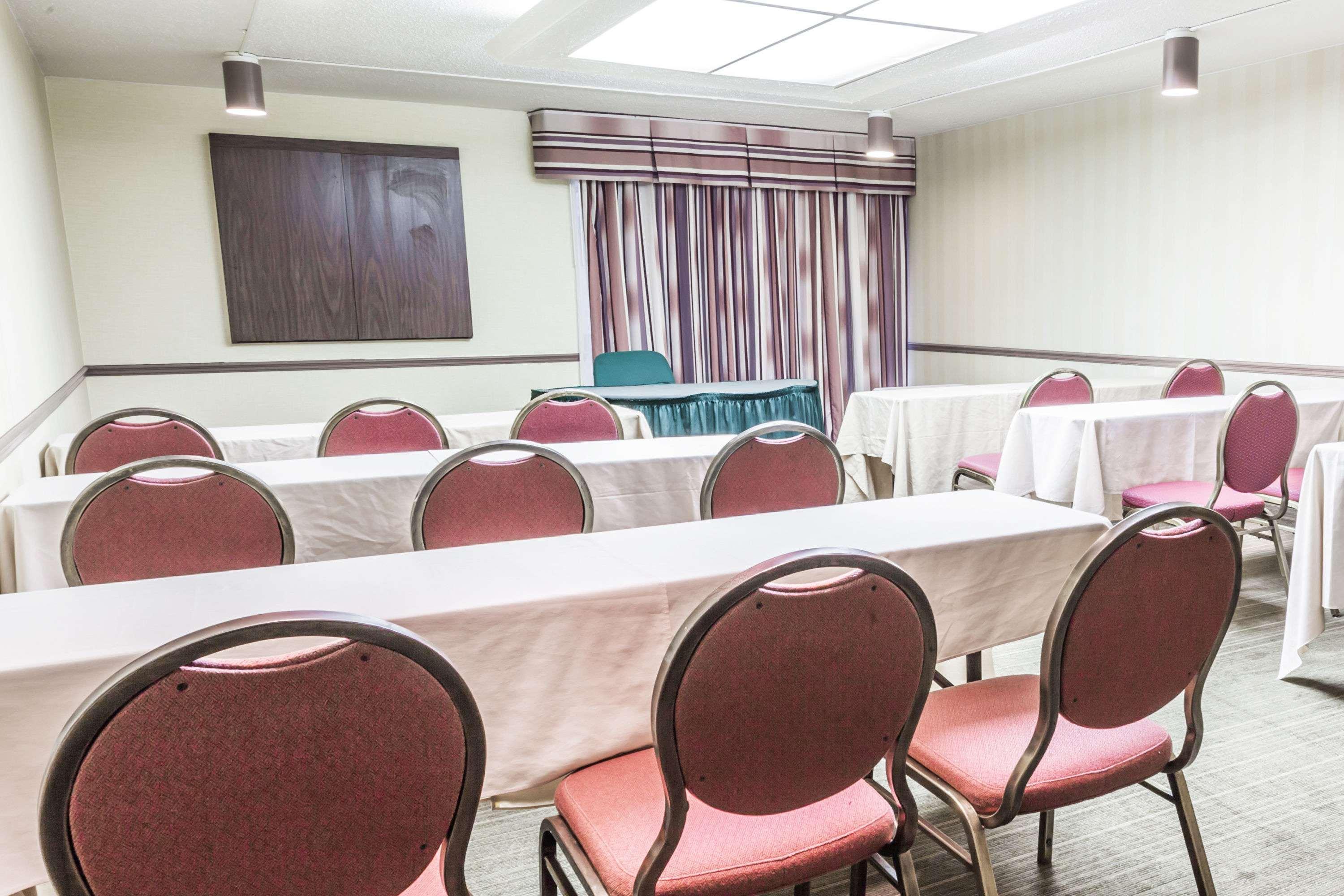 Toronto East Inn מראה חיצוני תמונה