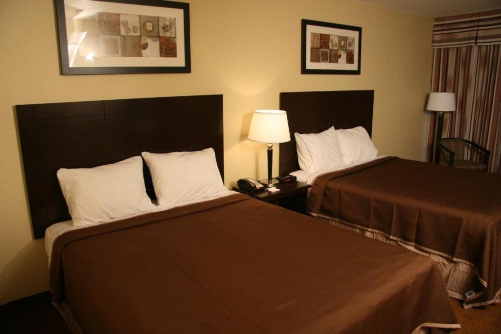 Toronto East Inn מראה חיצוני תמונה